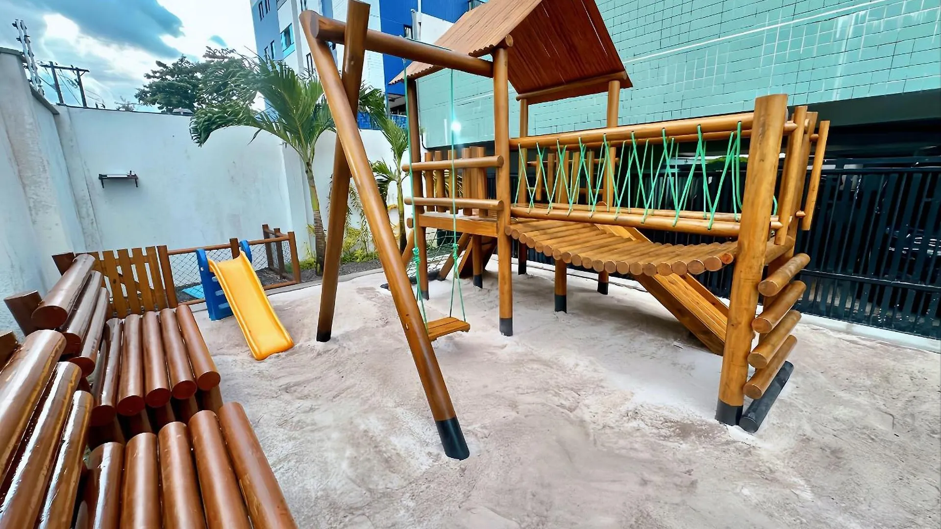 Apartamento Exclusivo: Luxo Moderno com Piscina e Localização Premium Recife Apartment